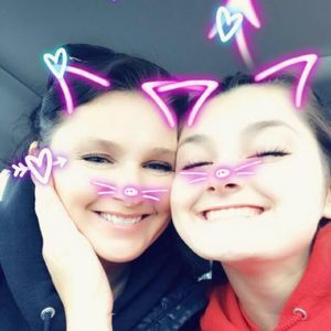 Meet your Posher, Kendra